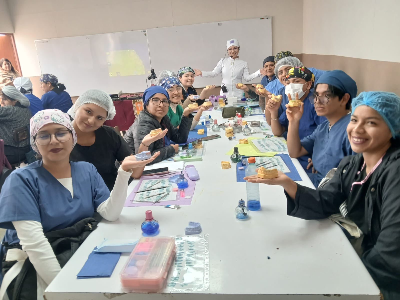 Taller Encerado - Protesis Dental